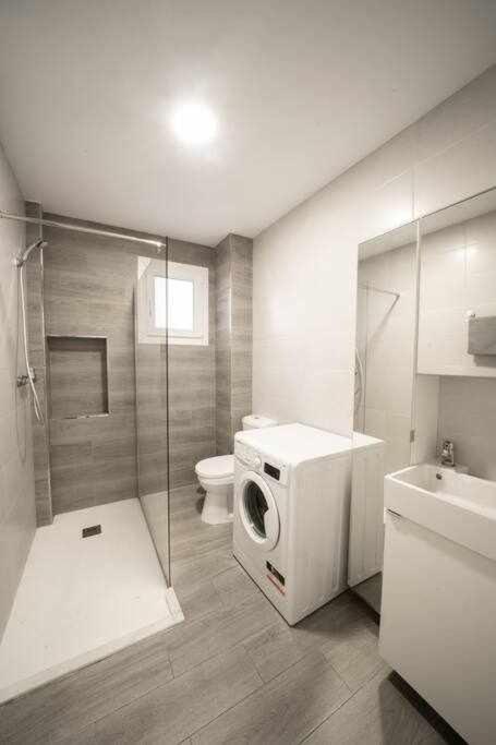 1 Room Atico Pedregalejo Málaga Eksteriør bilde
